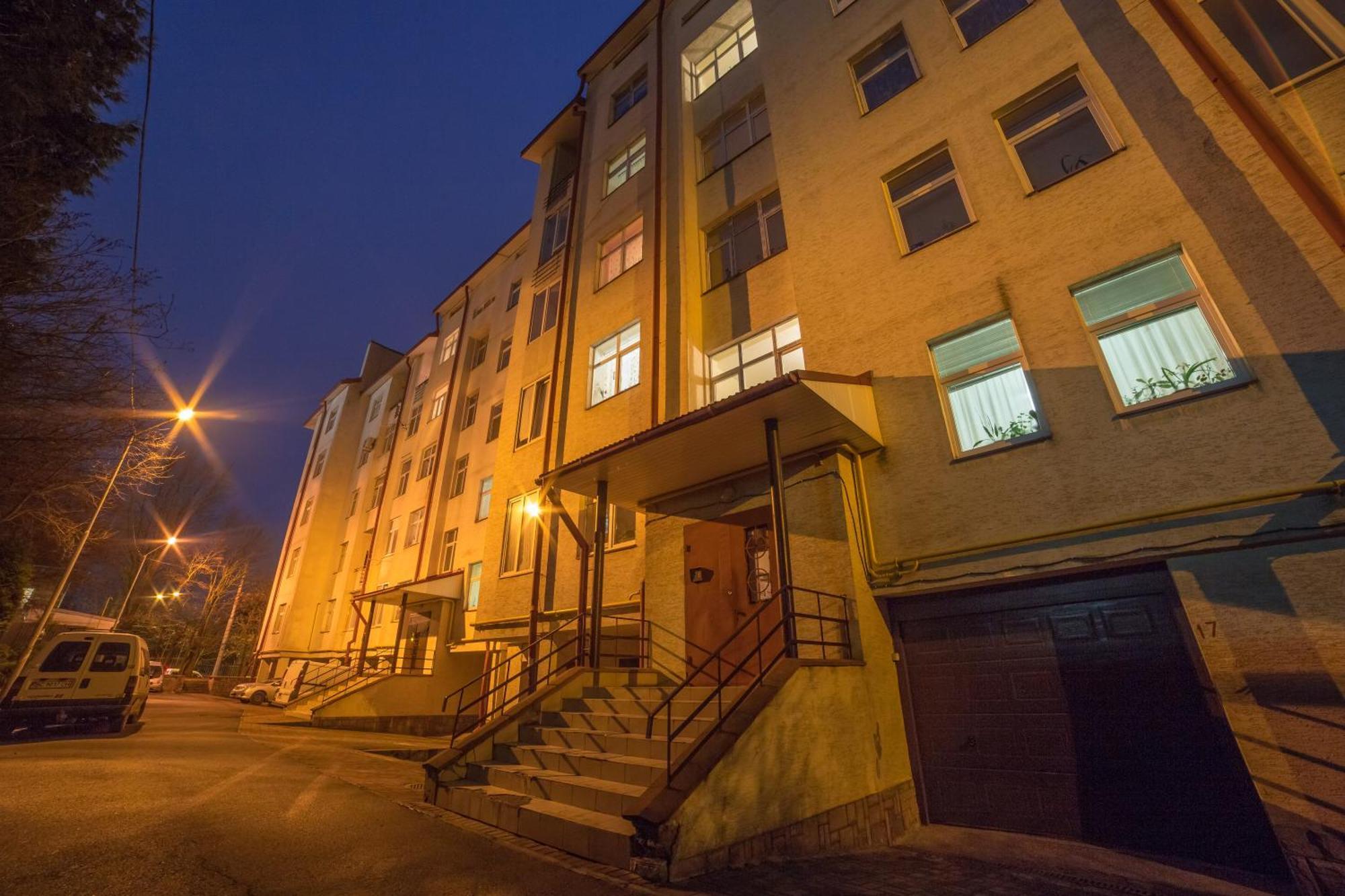 Modern Apartment On Mechnikova Street 18 Lviv Extérieur photo