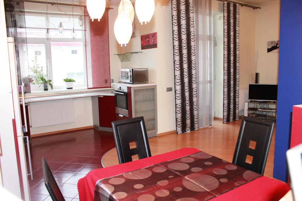 Modern Apartment On Mechnikova Street 18 Lviv Extérieur photo